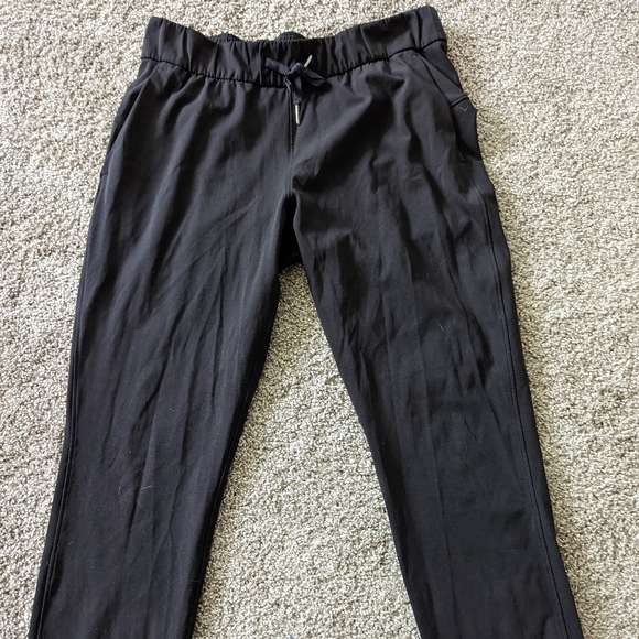 Lululemon Black Crop - Picture 2 of 8